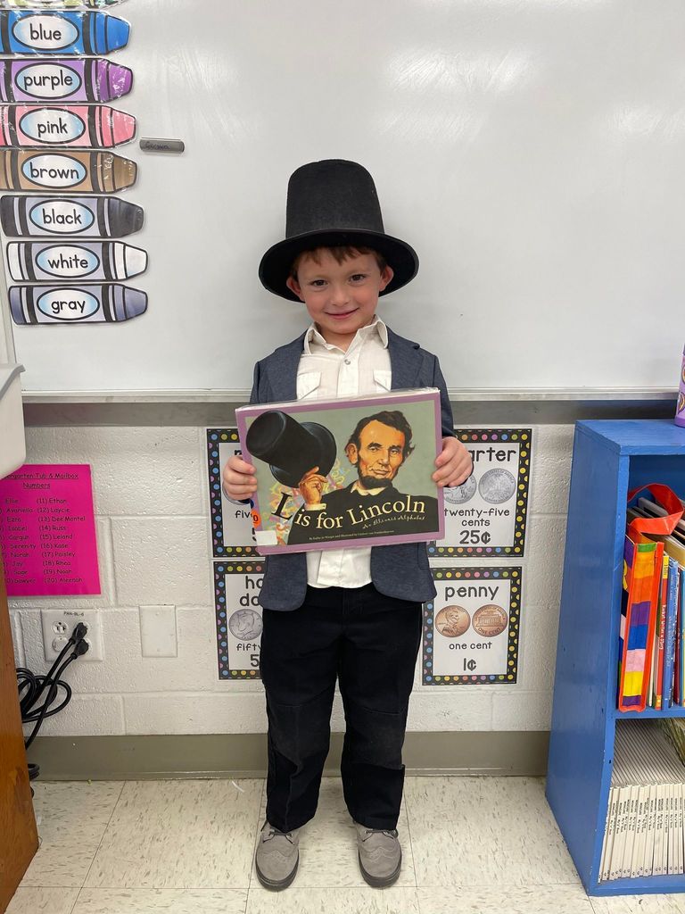 Student dressed as Abe Lincoln